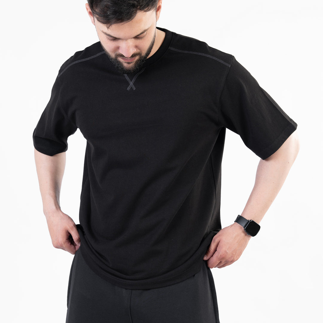 Black Oversize T-Shirt with V-Notch in Contrast Detailing