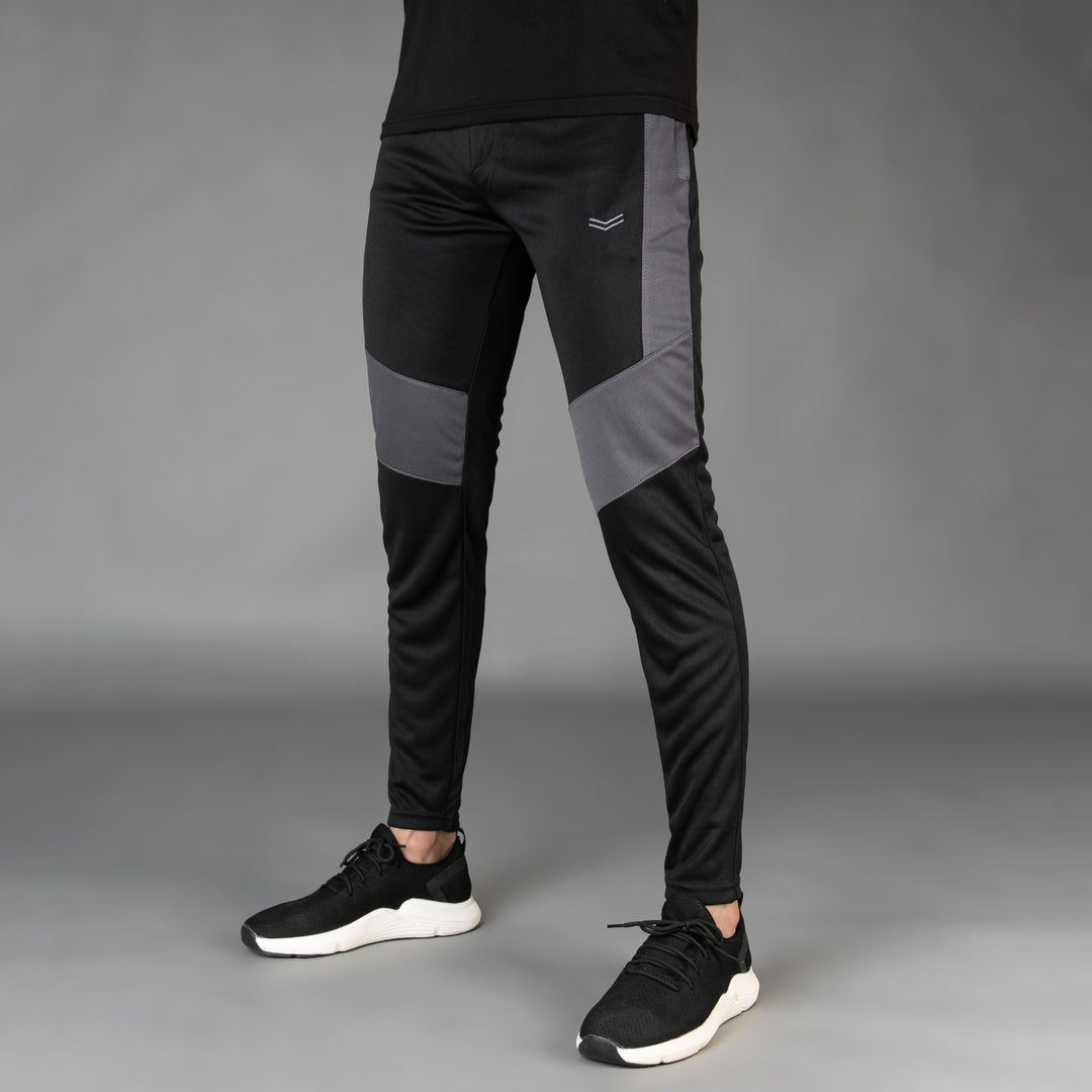 Black Quick Dry Versus Series Bottoms with Gray Mesh Panels
