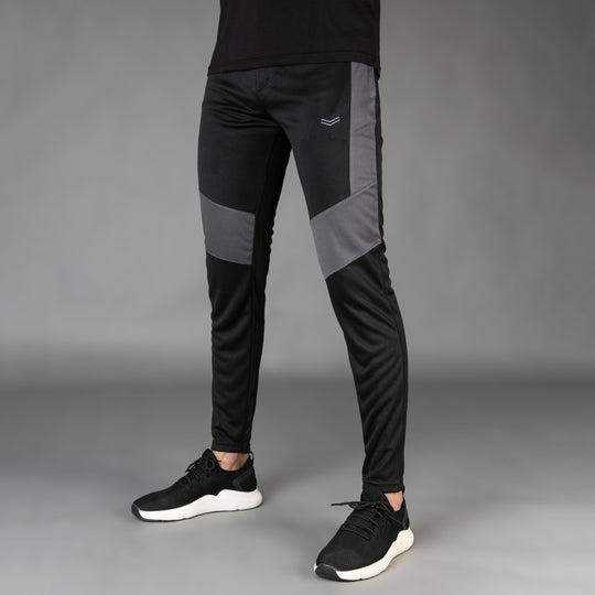 Black Quick Dry Versus Series Bottoms with Gray Mesh Panels