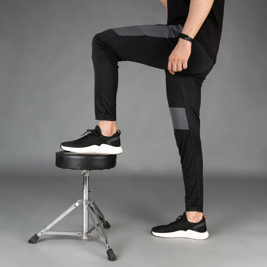 Black Quick Dry Versus Series Bottoms with Gray Mesh Panels